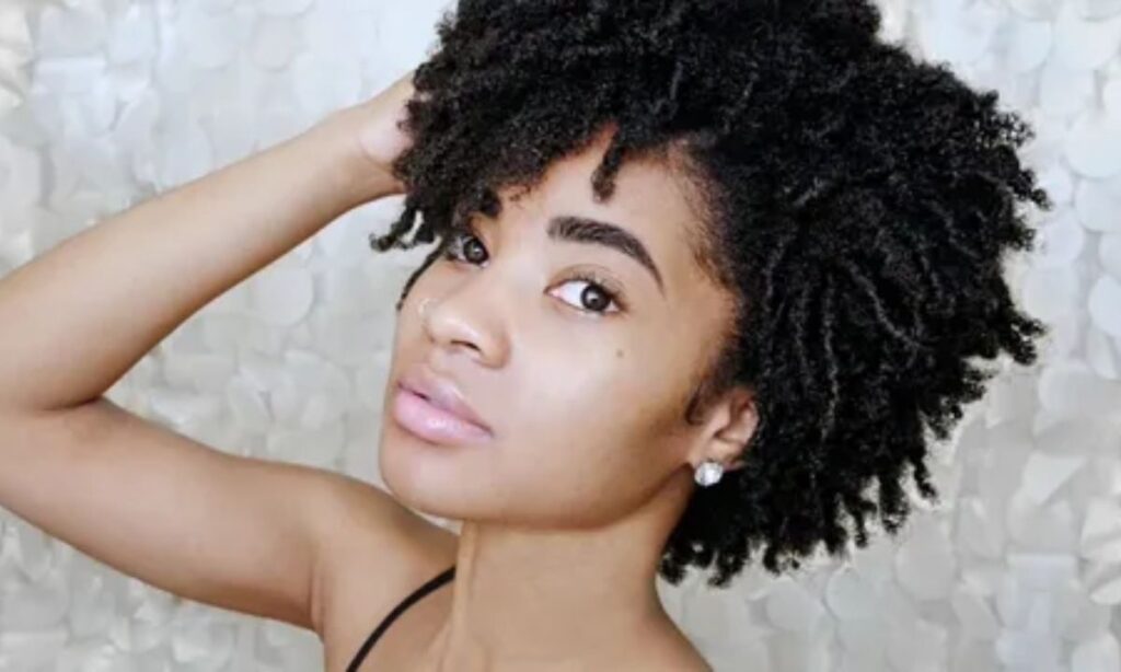 4B Hair: The Complete Guide to Care, Growth, Moisture & Styling